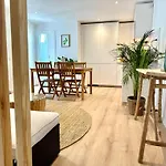 아파트 Duplex 2 Min Da *
