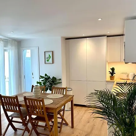 Duplex 2 Min From The Apartment