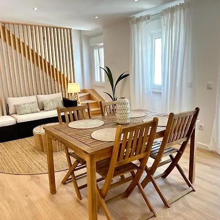 Apartamento Duplex 2 Min Da Praia Nazaré